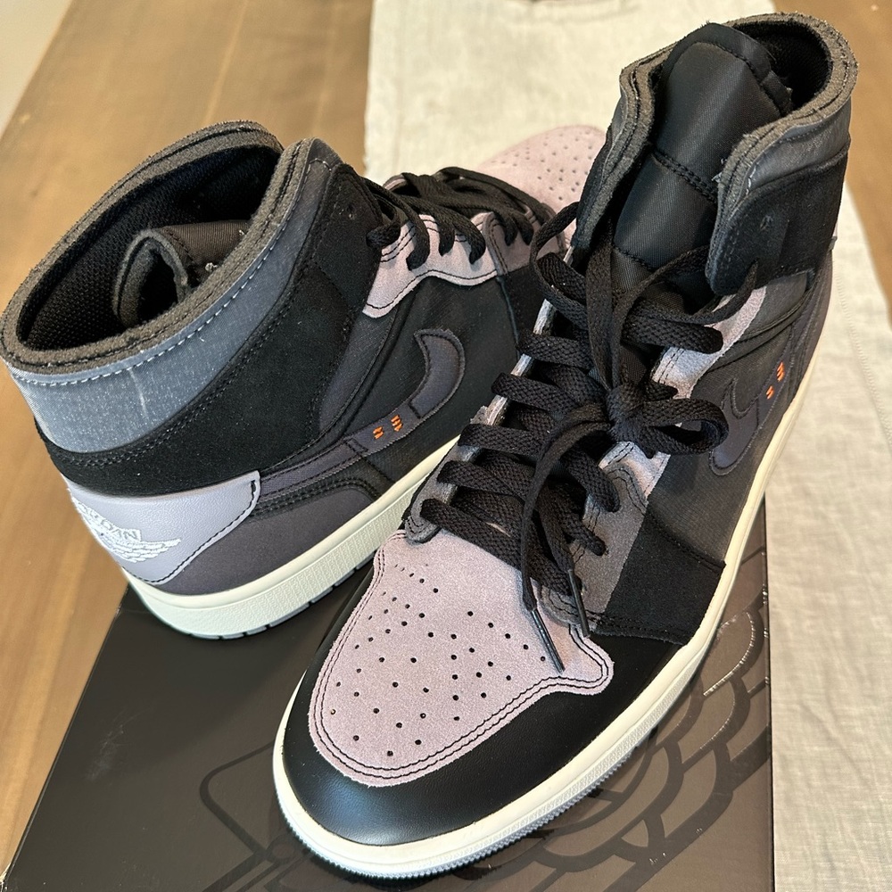 Nike Air Jordan 1 Mid SE Craft in Black/Cement Size 12 - Picture 5 of 7